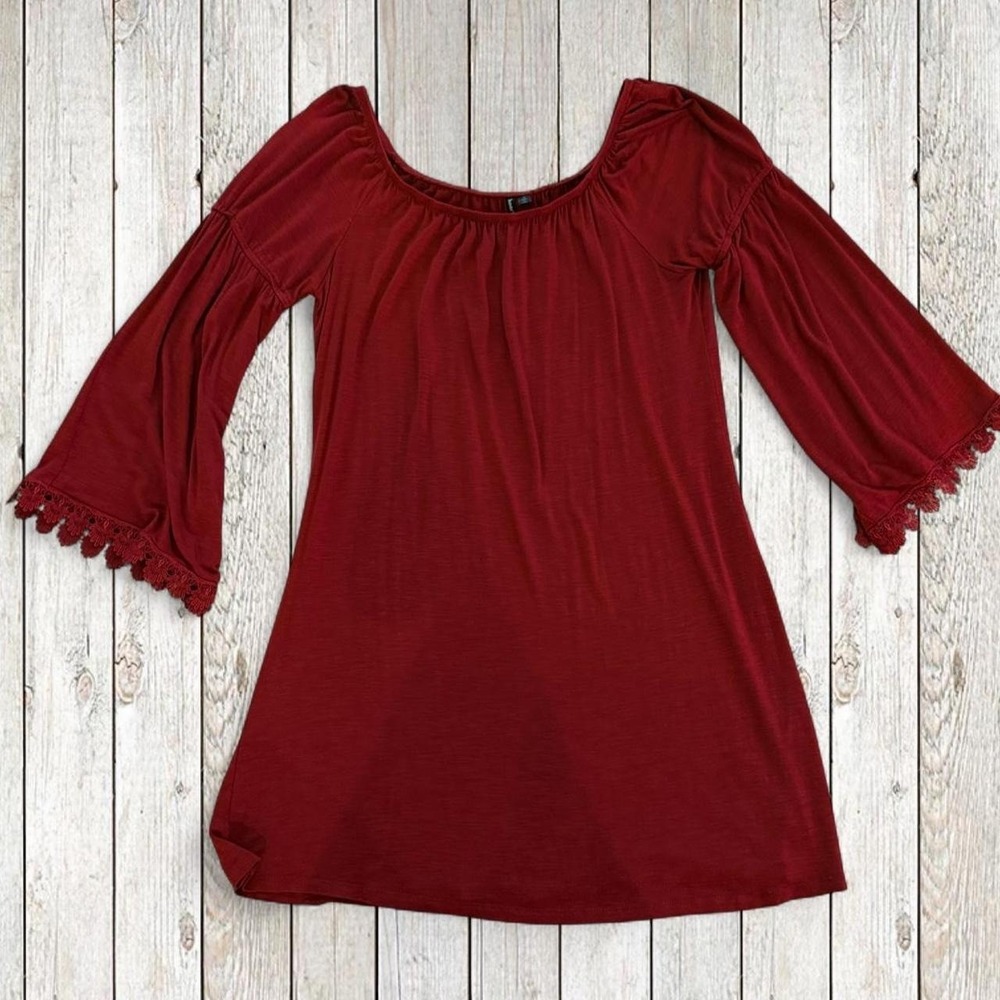 Heart & Soul Red Boho Bell Sleeve Lace Trim Mini Dress Size Medium‎